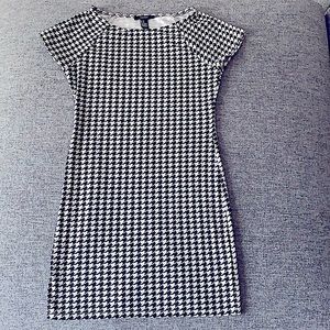 Forever 21 Houndstooth mini dress